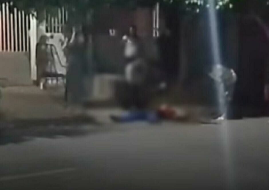 Imagem de compartilhamento para o artigo Homem é morto a facadas em Água Clara; Polícia procura por suspeito tatuado que fugiu do local da MS Todo dia